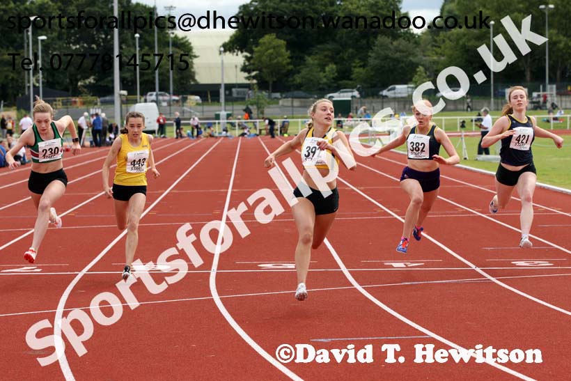 Womens under-17s 100 metres, Northern Under-13s, U-15s and 17s Championships. Photo: David T. Hewitson/Sports for All Pics